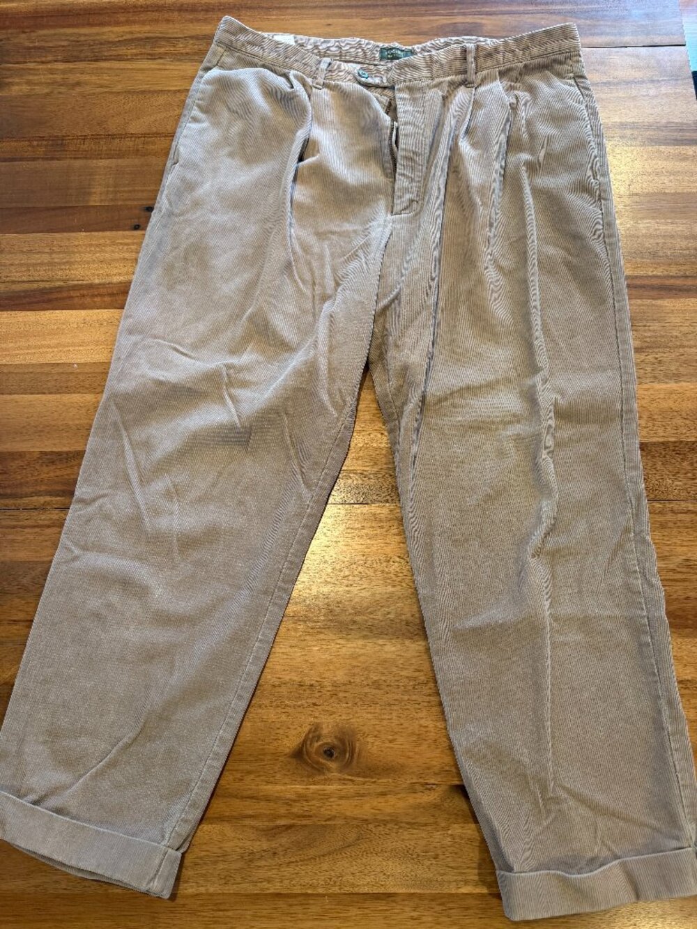 Vintage 1997 Dockers Class A Pleated Corduroy Trousers